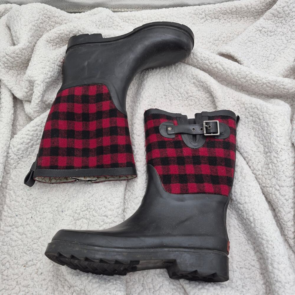 Chooka Women's Buffalo red black Check Neoprene waterproof Mid-Black Boot size 7
